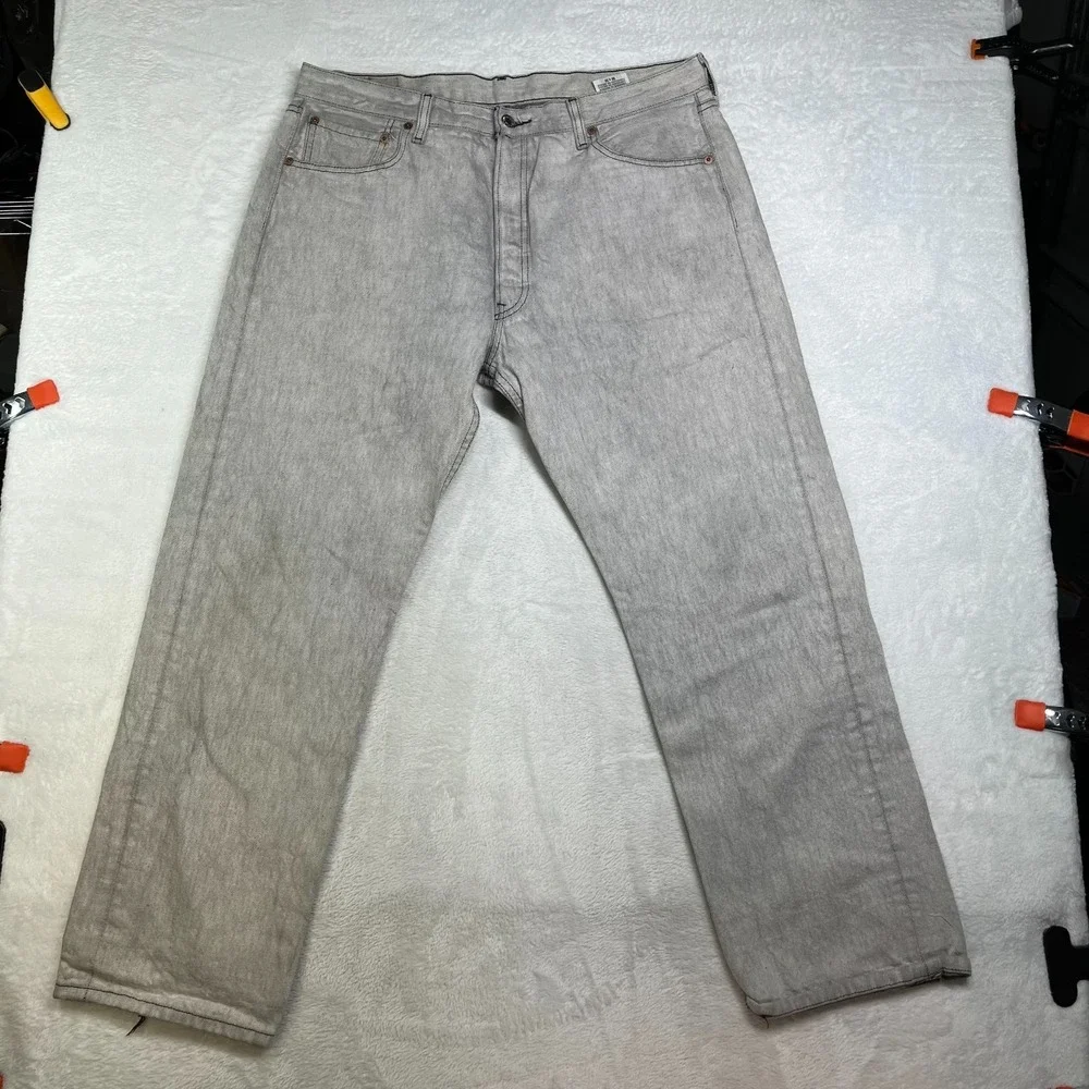Levi's 501 Jeans Men's Gray Denim Classic Straight Button‎ Fly Flaws - 36X28